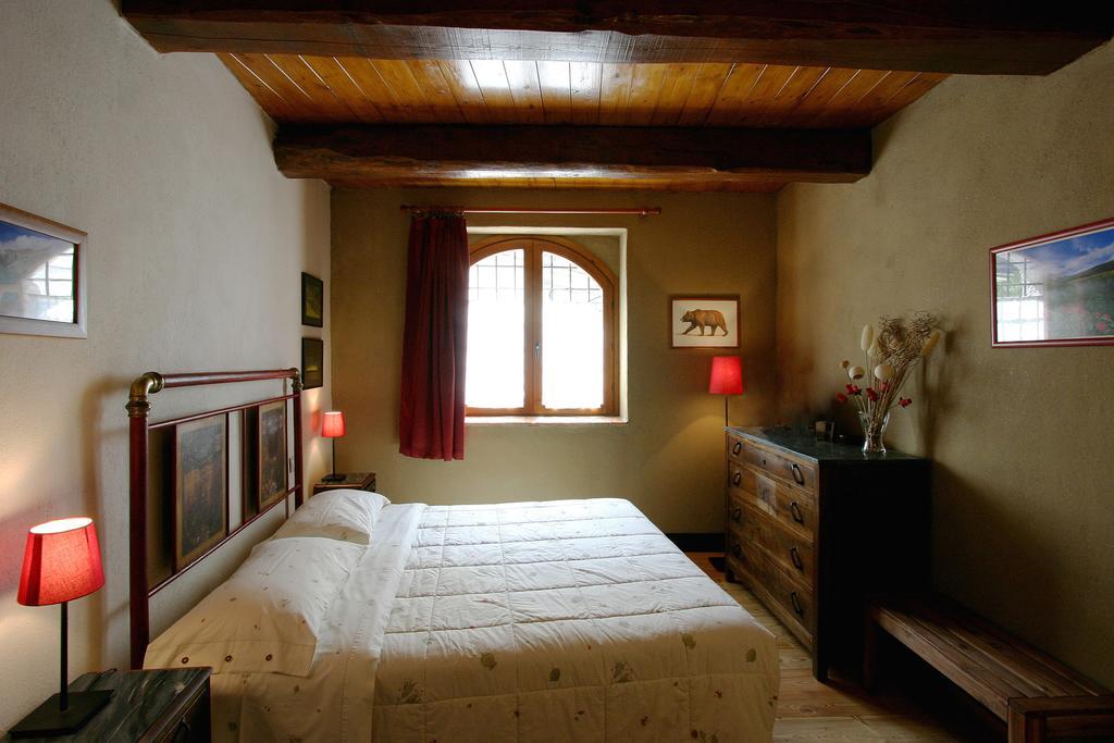 B&B Cascina Dell'Orso Castelsantangelo sul Nera Δωμάτιο φωτογραφία