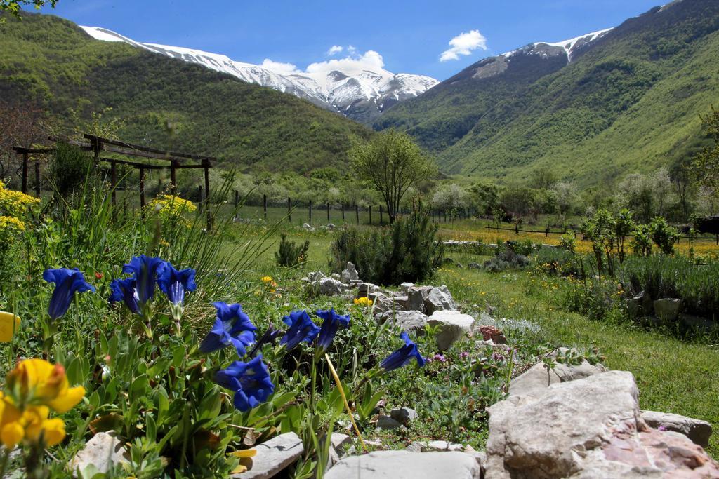 B&B Cascina Dell'Orso Castelsantangelo sul Nera Εξωτερικό φωτογραφία